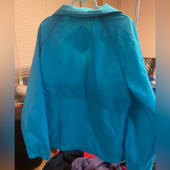 Pacific Trail size L windbreaker, rain coat - Picture 3 of 11